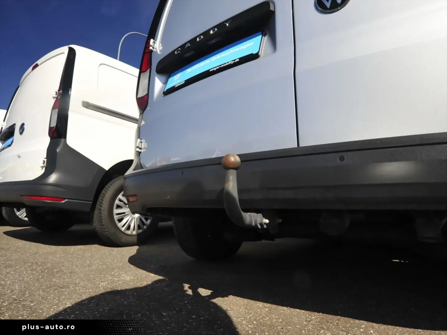 VW Caddy Cargo Kasten 2.0 TDI AHK PDC hinten