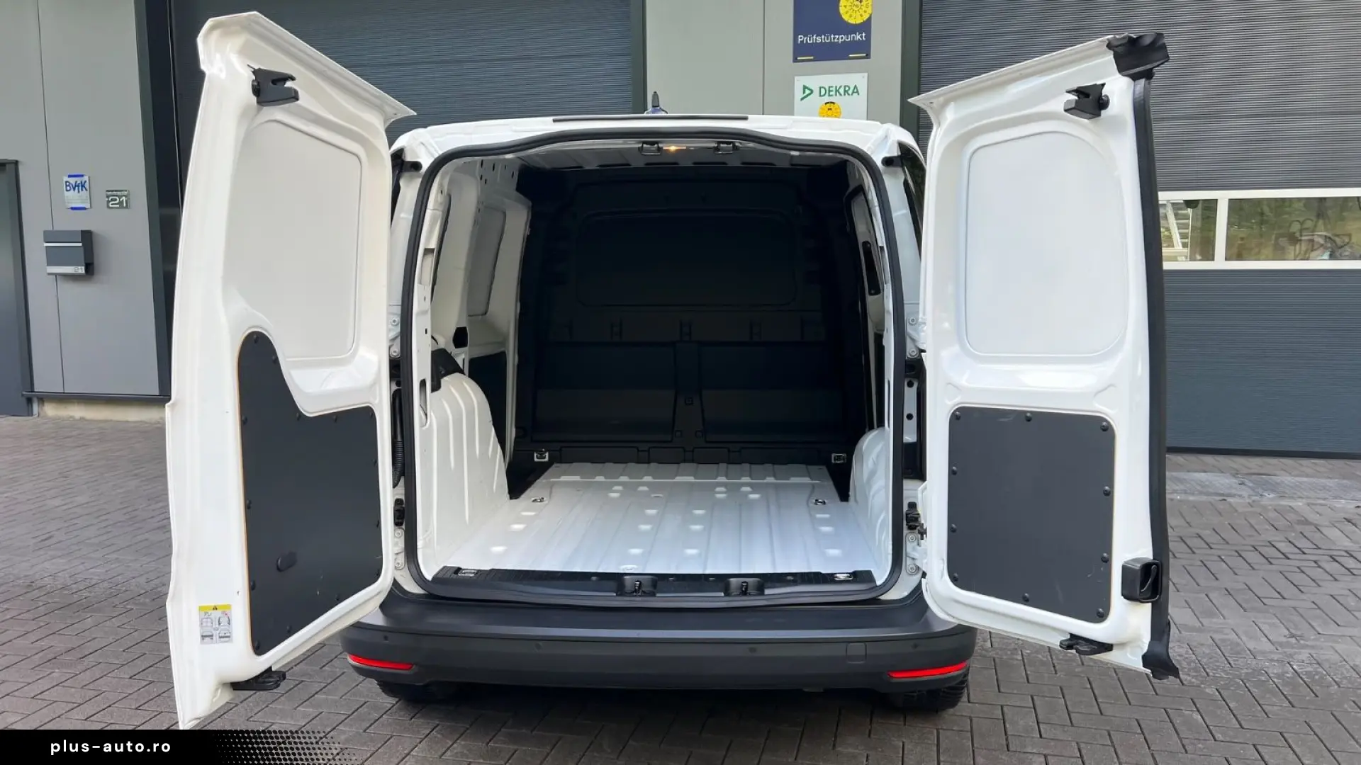 VW Caddy Cargo  DAB  PDC  Klima  Touch