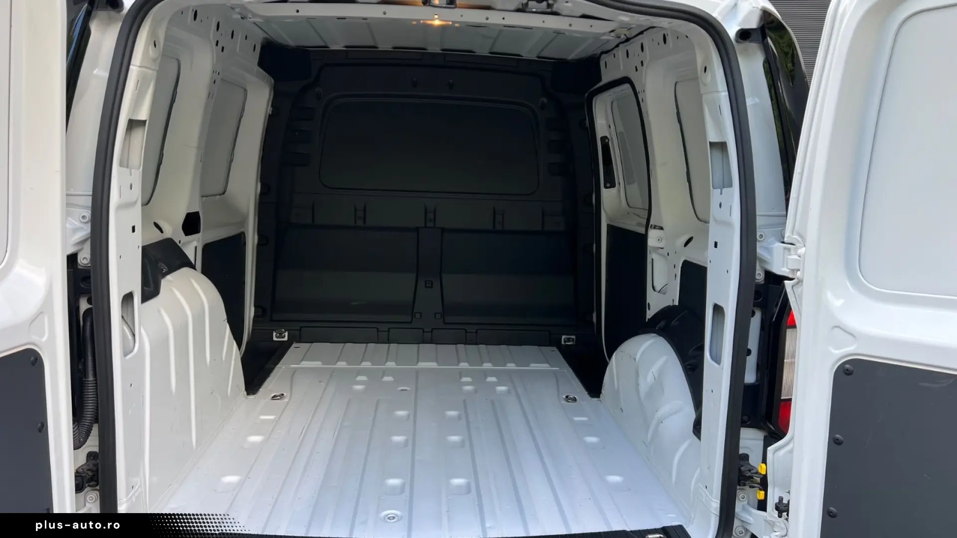 VW Caddy Cargo  DAB  PDC  Klima  Touch