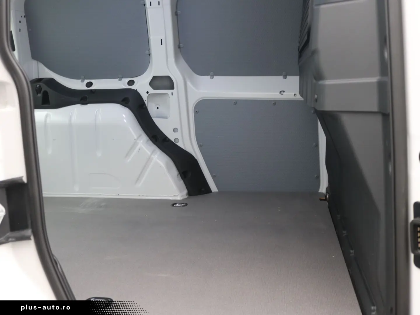 VW Caddy Cargo   Navi  Bluetooth  Klima  PDC  DAB