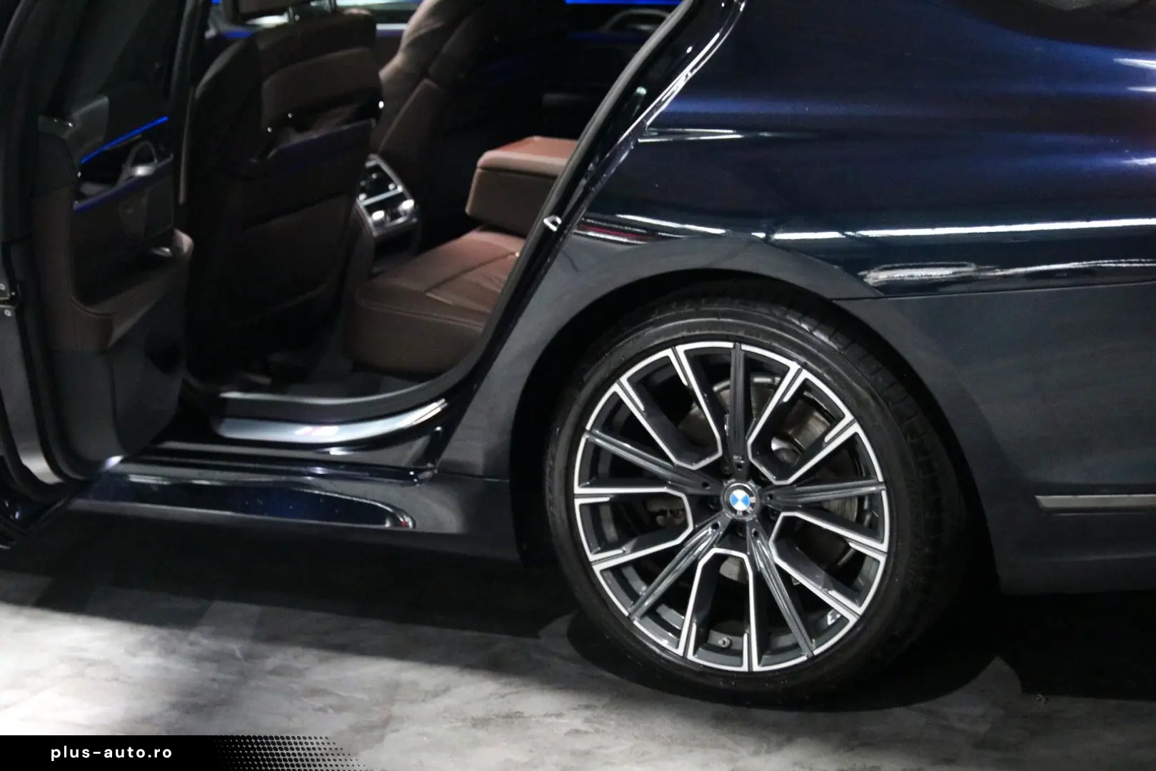BMW 745 e M Sport Exklusiv Laser HUD Harman 20