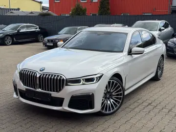 BMW 745e M Sport Laser HUD SoftClose Nappa Massage