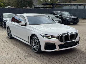 BMW 745e M Sport Laser HUD SoftClose Nappa Massage