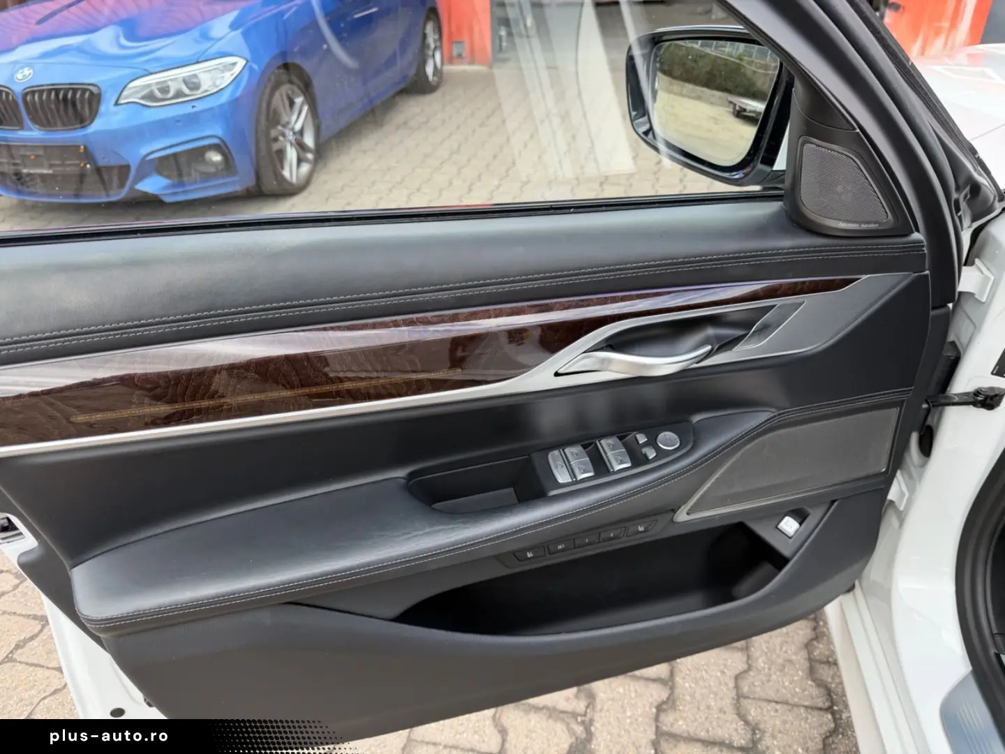 BMW 745e M Sport Laser HUD SoftClose Nappa Massage