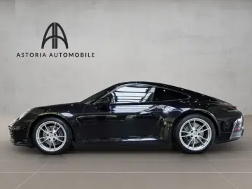 PORSCHE 992 Carrera Pano BOSE 14w SportAbgas 360 Kamera