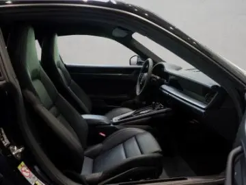 PORSCHE 992 Carrera Pano BOSE 14w SportAbgas 360 Kamera