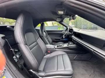 PORSCHE 992 911 Carrera Cabriolet BOSE TEMPO LEDER CAM