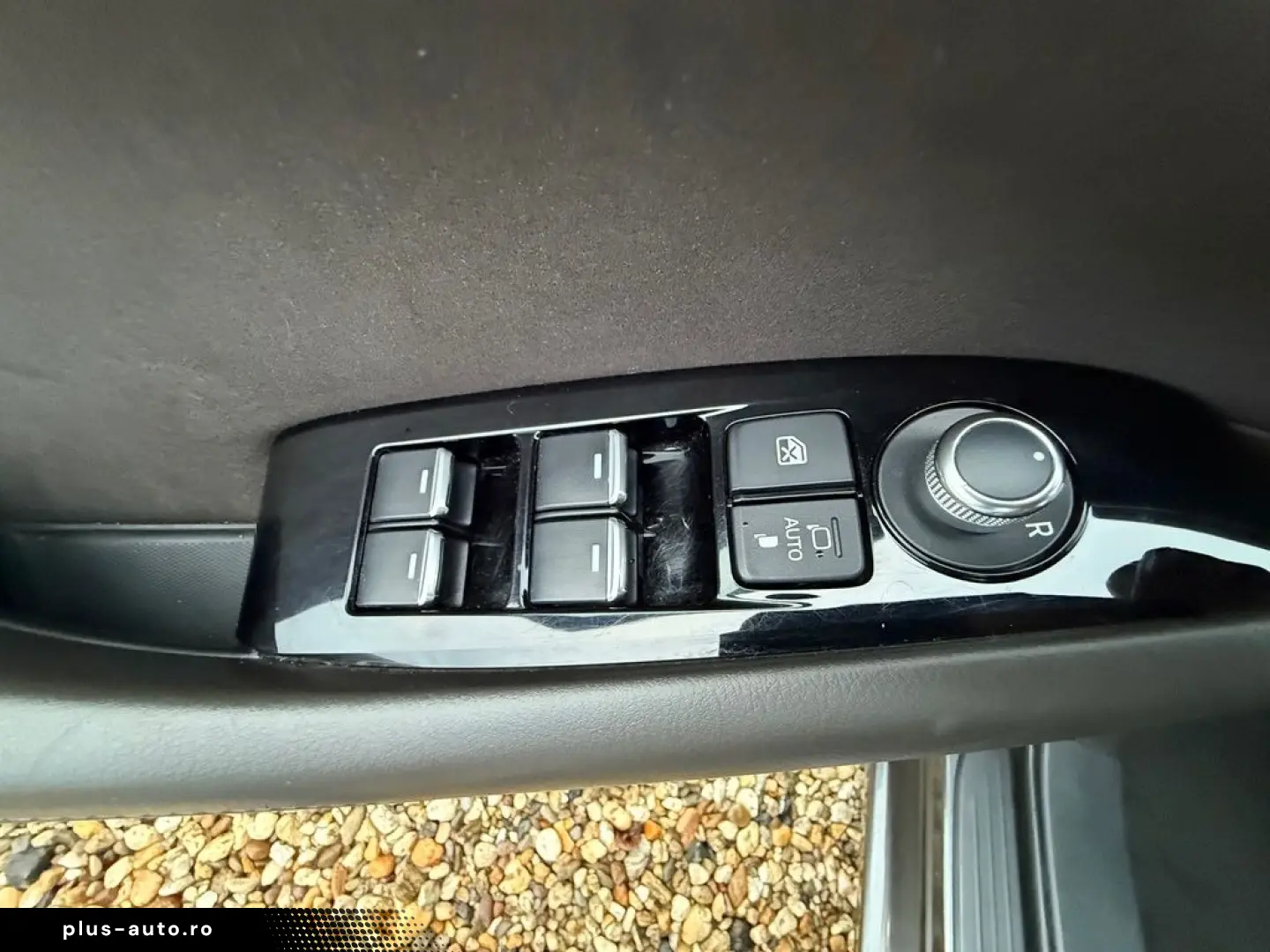 MAZDA 6 Lim. 2.5 Autom Sports-Line Plus nahe Vollausst