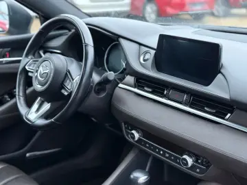 MAZDA 6 Lim. 2.5 Autom Sports-Line Plus nahe Vollausst