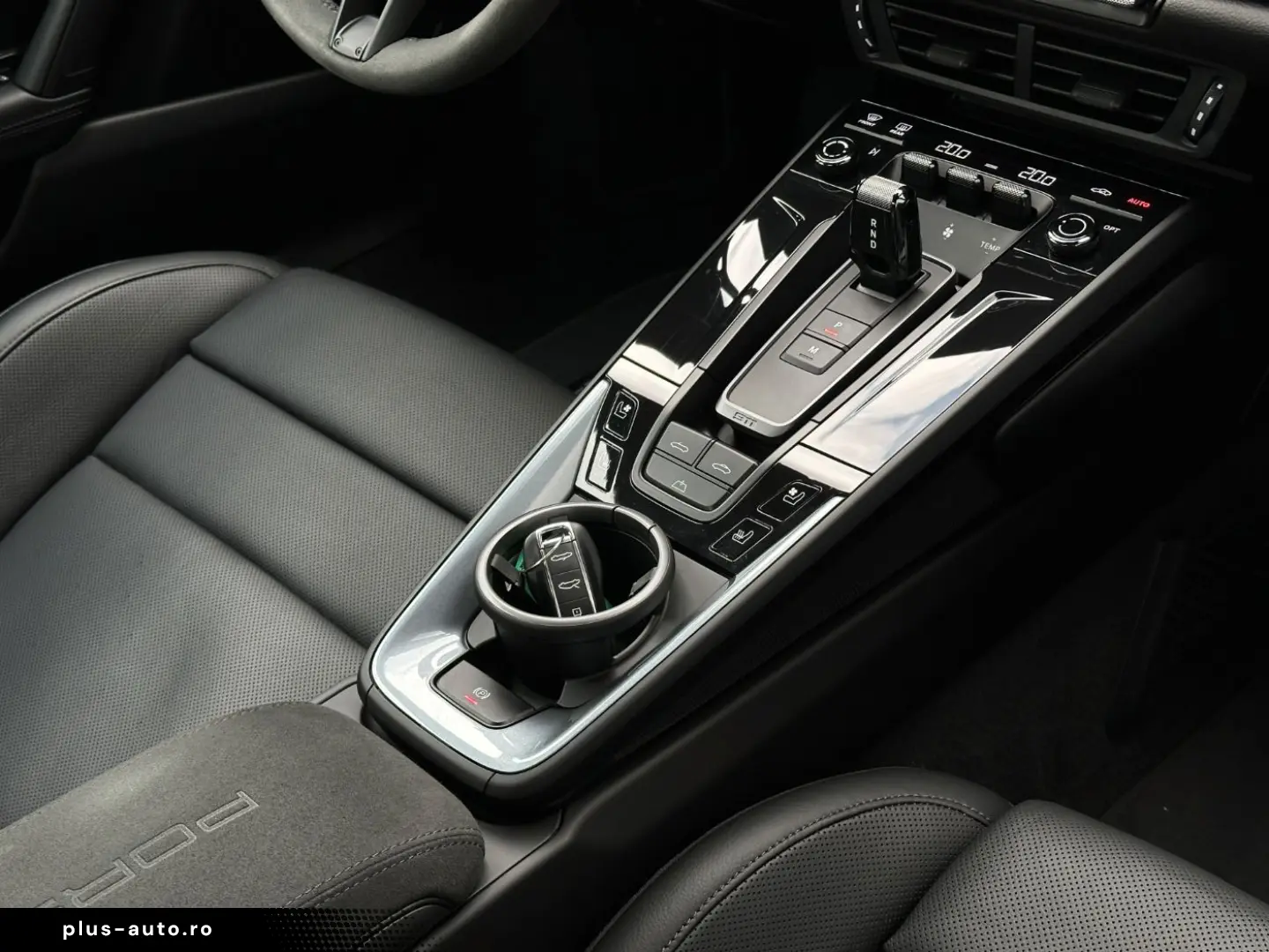 PORSCHE 992 911 Carrera Cabriolet BOSE Sitzbelüftung SHZ