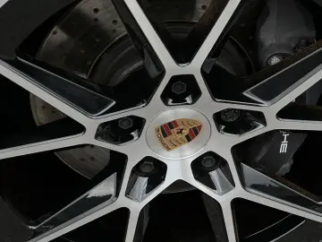 PORSCHE 992 911 Carrera Cabriolet BOSE Sitzbelüftung SHZ