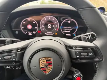 PORSCHE 992.2 CARRERA