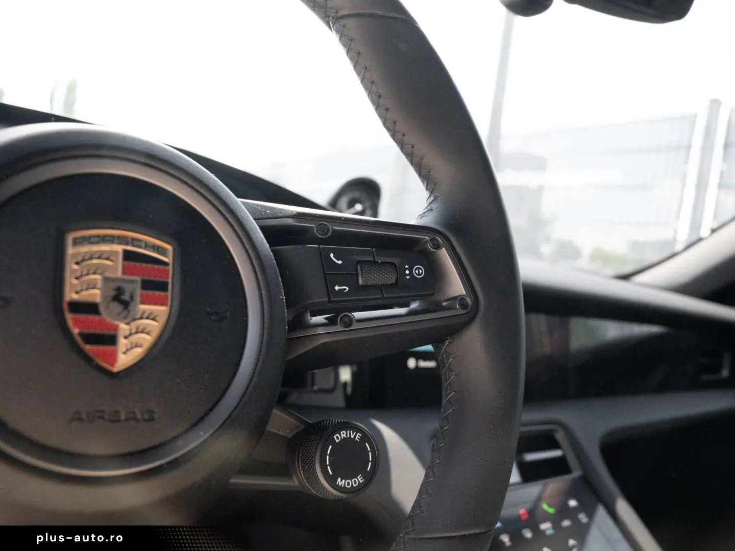PORSCHE Taycan 4 Performancebatterie Plus Sport Chrono P