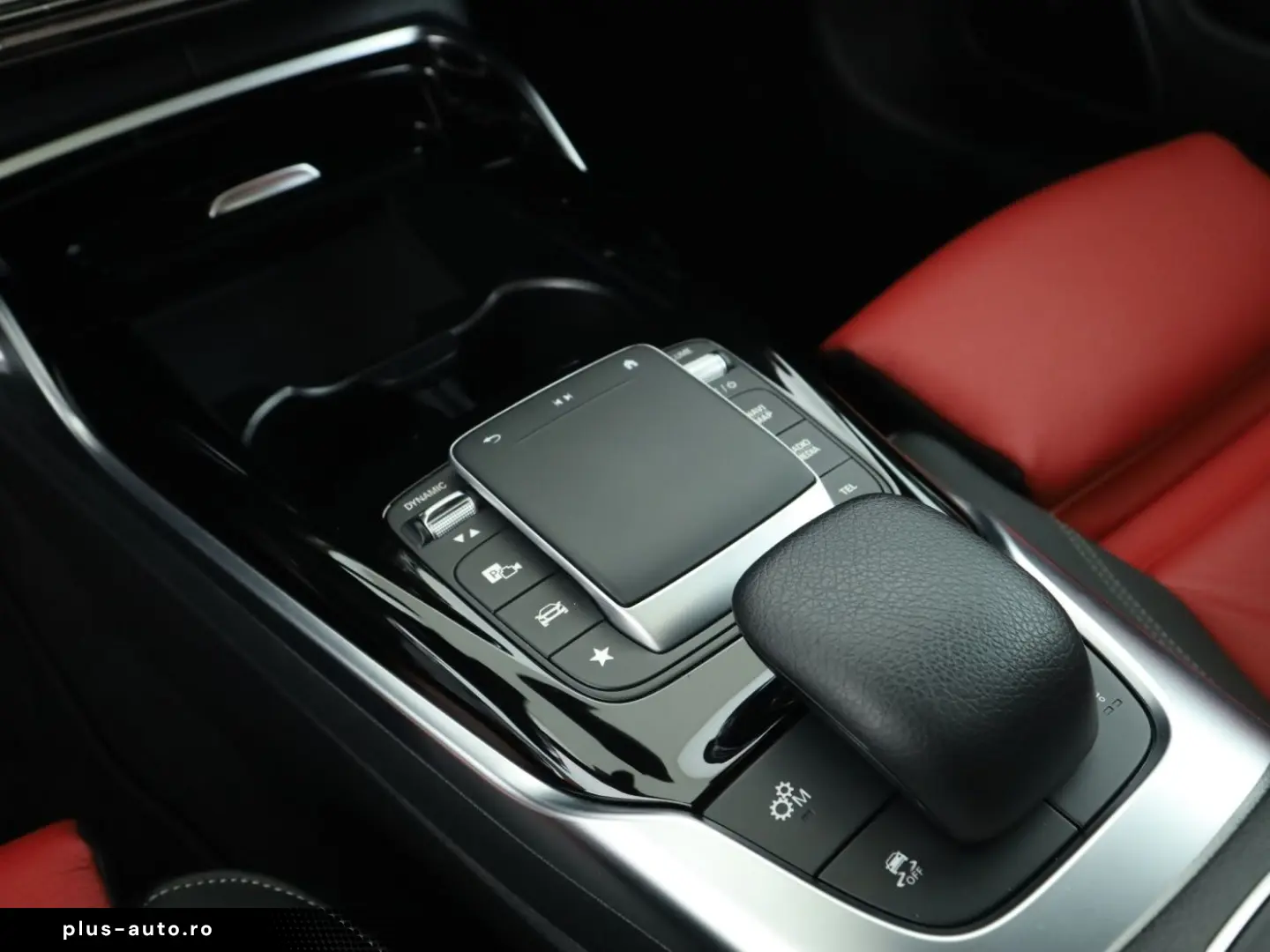 MERCEDES-BENZ CLA 45 AMG 4M   Panorama Memory Burmester MBUX