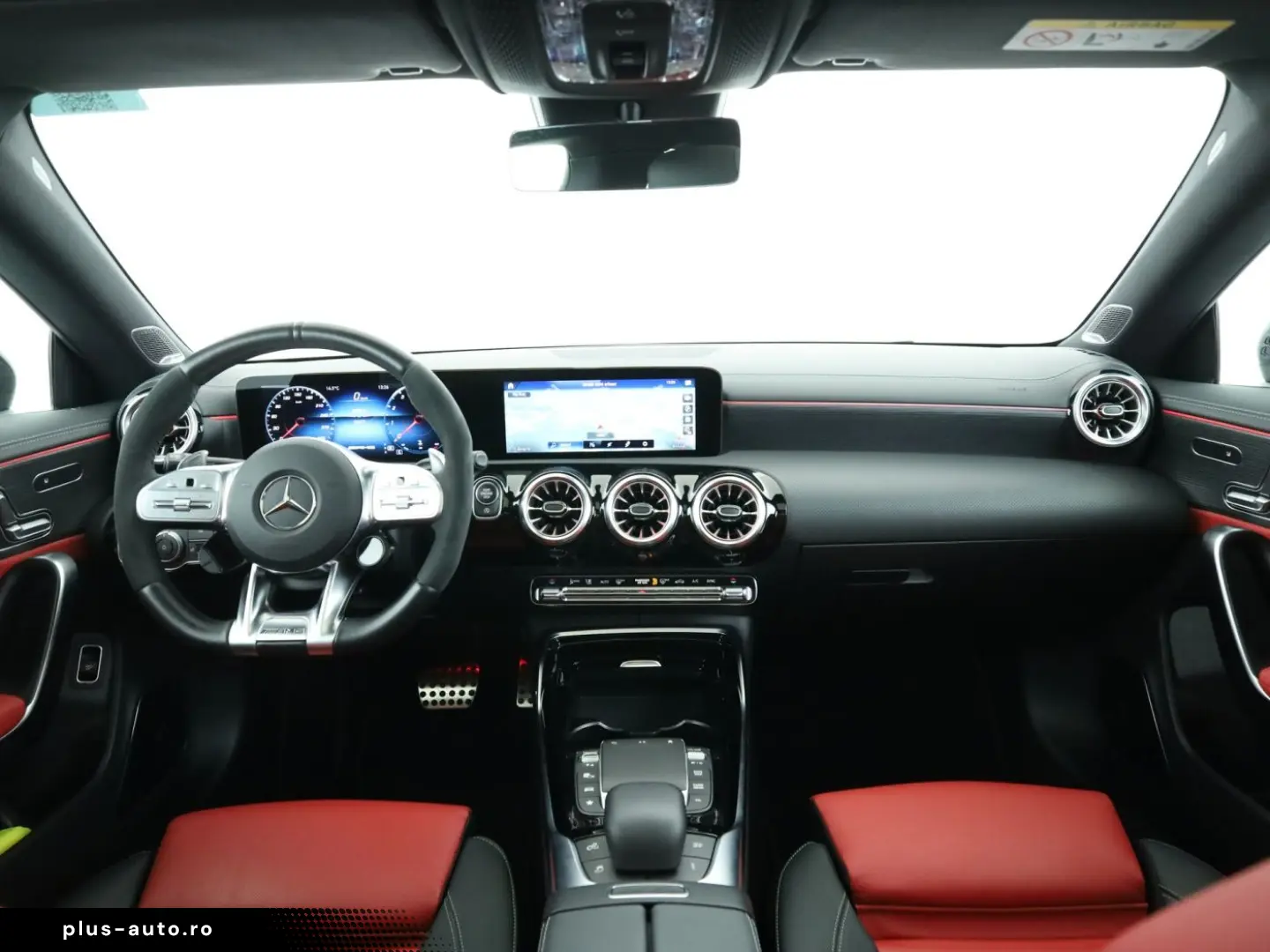 MERCEDES-BENZ CLA 45 AMG 4M   Panorama Memory Burmester MBUX