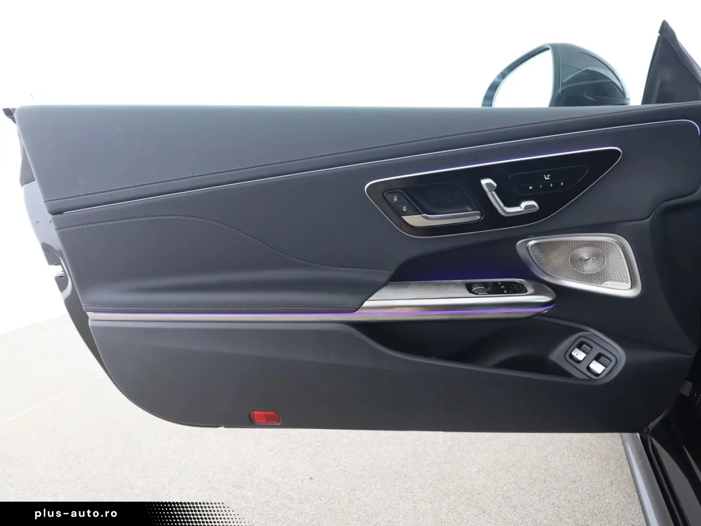 MERCEDES-BENZ CLE 300 e AMG Premium  HUD. Pano 360