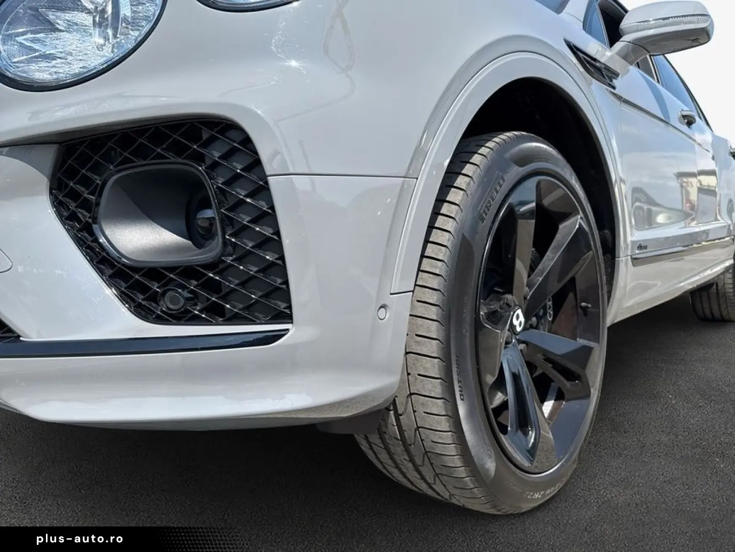BENTLEY New Bentayga V8 Azure First Edition EWB