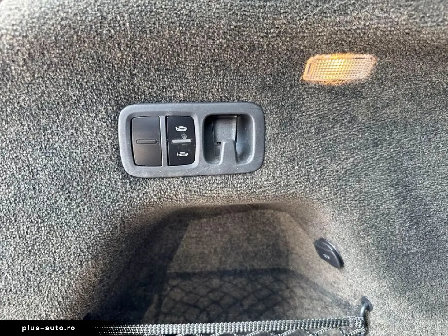 BENTLEY New Bentayga V8 Azure First Edition EWB