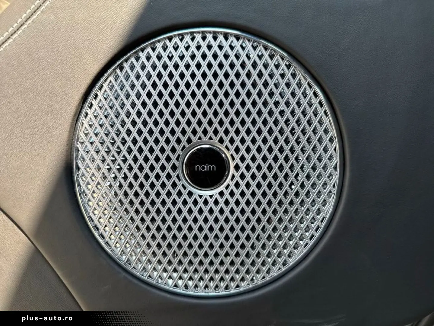 BENTLEY New Bentayga V8 Azure First Edition EWB