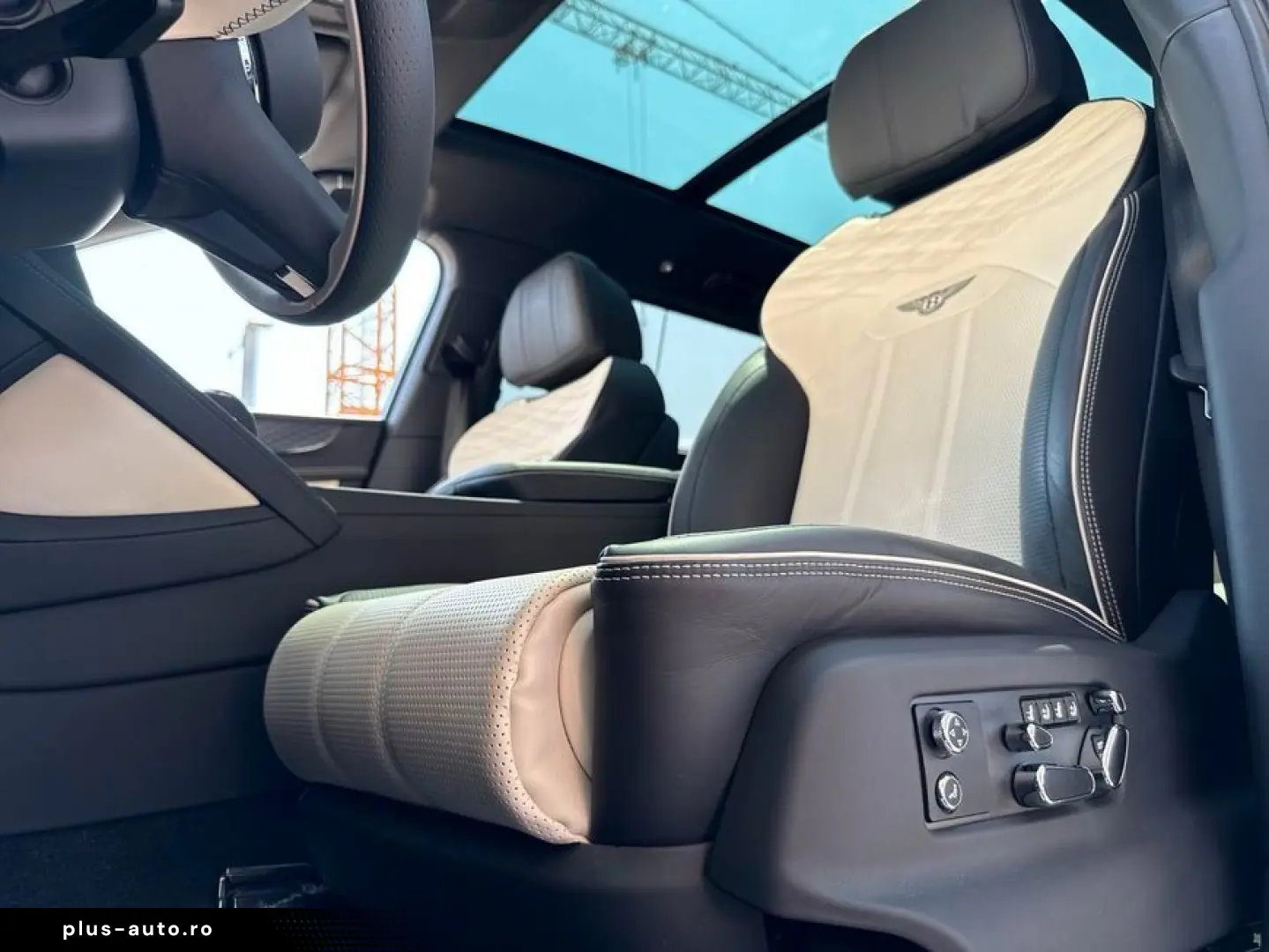 BENTLEY New Bentayga V8 Azure First Edition EWB