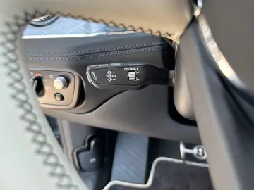 BENTLEY New Bentayga V8 Azure First Edition EWB