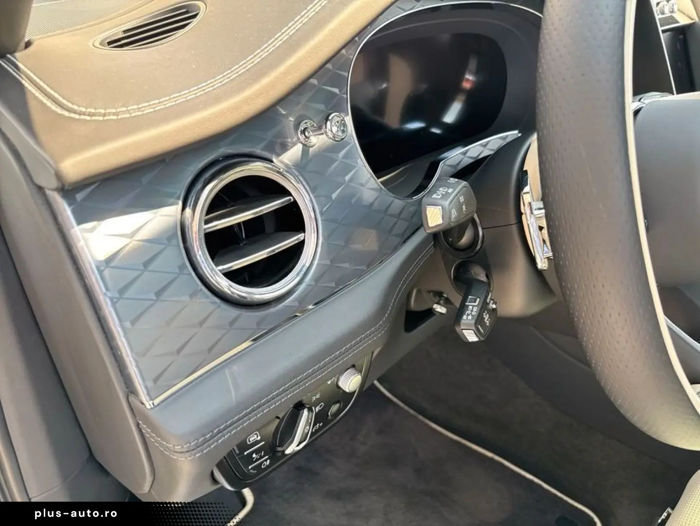 BENTLEY New Bentayga V8 Azure First Edition EWB
