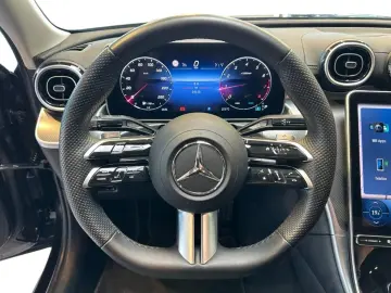MERCEDES-BENZ C 300 4matic AMG Night Wide Cam LED AUT