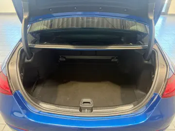 MERCEDES-BENZ C 300 d Avantgarde  4Matic ACC Pano LED