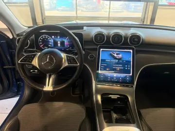 MERCEDES-BENZ C 300 d Avantgarde  4Matic ACC Pano LED