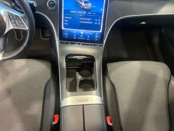 MERCEDES-BENZ C 300 d Avantgarde  4Matic ACC Pano LED
