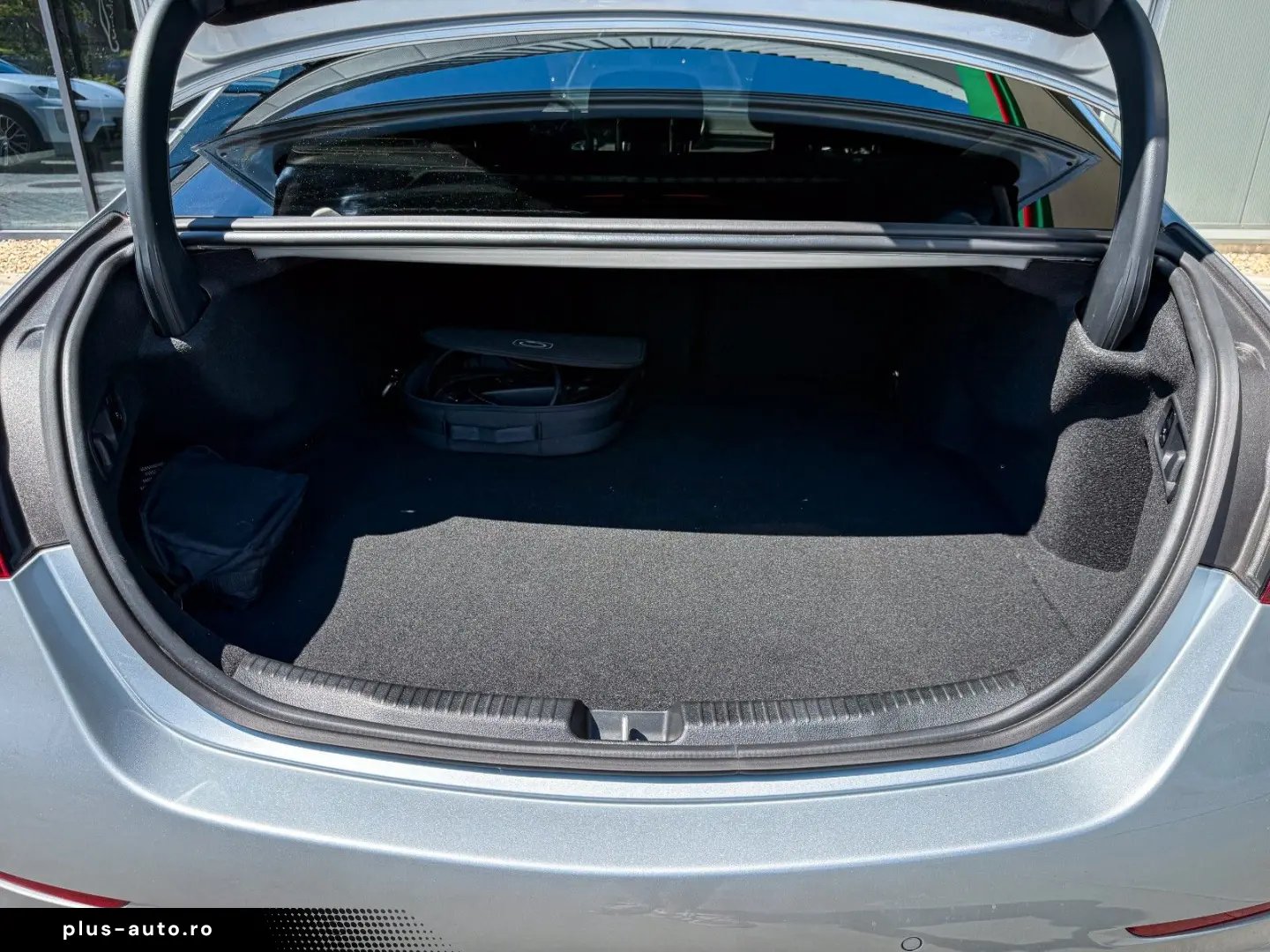 MERCEDES-BENZ C 300 C Limousine C 300 e 4Matic