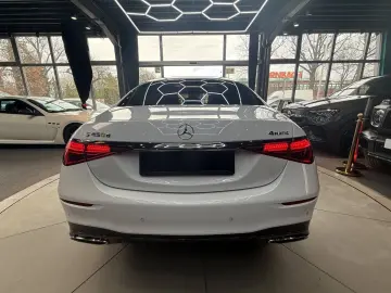 MERCEDES-BENZ S 450 d 4M PREM CHAUFFEUR-PAKET TV HUP…