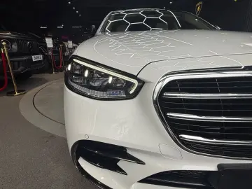 MERCEDES-BENZ S 450 d 4M PREM CHAUFFEUR-PAKET TV HUP…