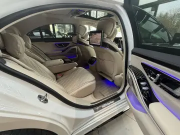 MERCEDES-BENZ S 450 d 4M PREM CHAUFFEUR-PAKET TV HUP…