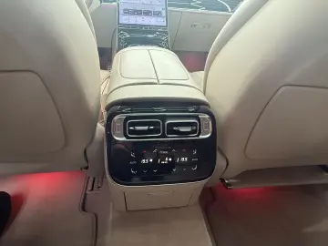 MERCEDES-BENZ S 450 d 4M PREM CHAUFFEUR-PAKET TV HUP…