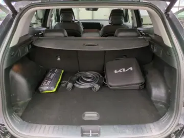KIA Sportage 4WD 1.6T Plug-in Hybrid Navi Klima Kame