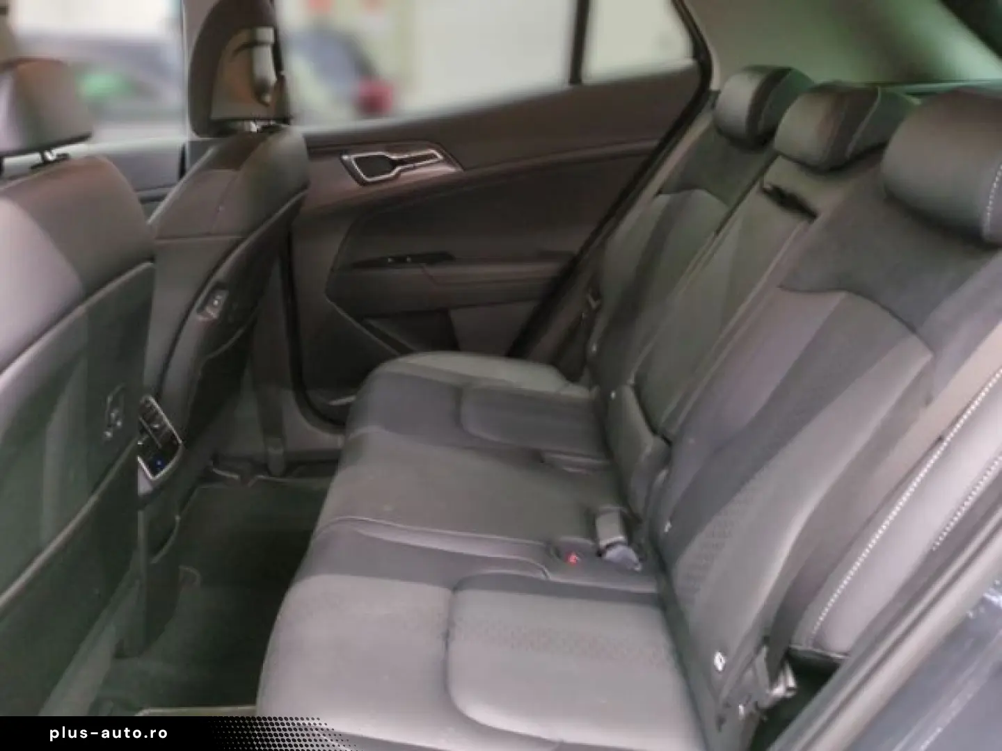 KIA Sportage 4WD 1.6T Plug-in Hybrid Navi Klima Kame