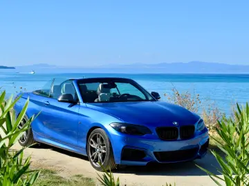 BMW M235