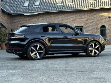 PORSCHE Cayenne Coupe INNORIVE SPORTDESIGN 22 ZOLL