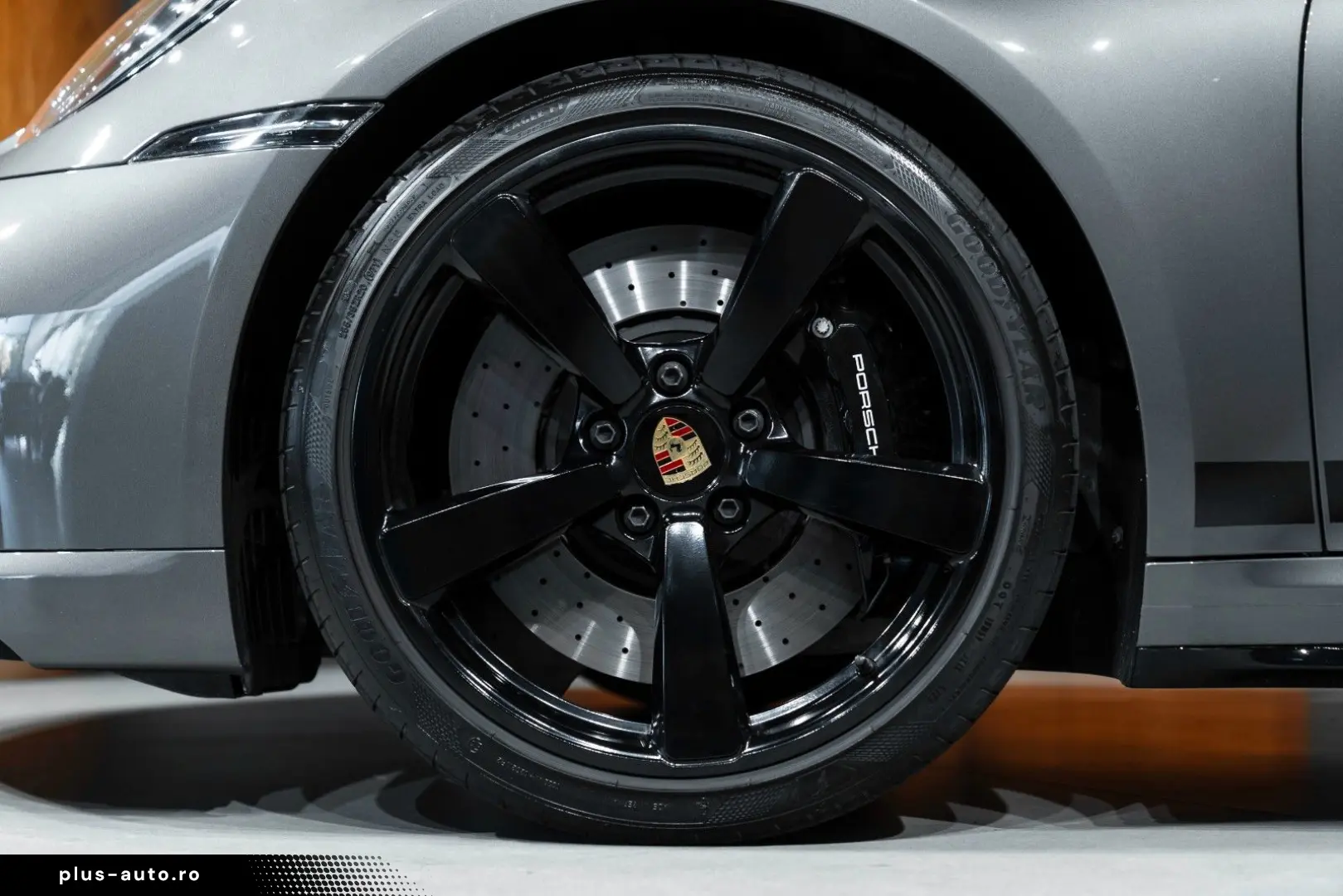 PORSCHE 911 Turbo