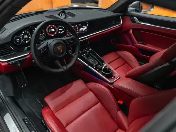 PORSCHE 911 Turbo