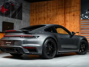 PORSCHE 911 Turbo