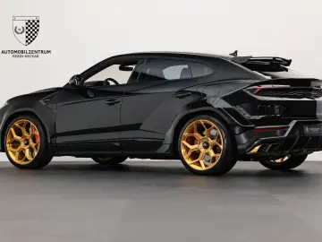 LAMBORGHINI Urus SE NOVITEC - LIVRARE RAPIDA!