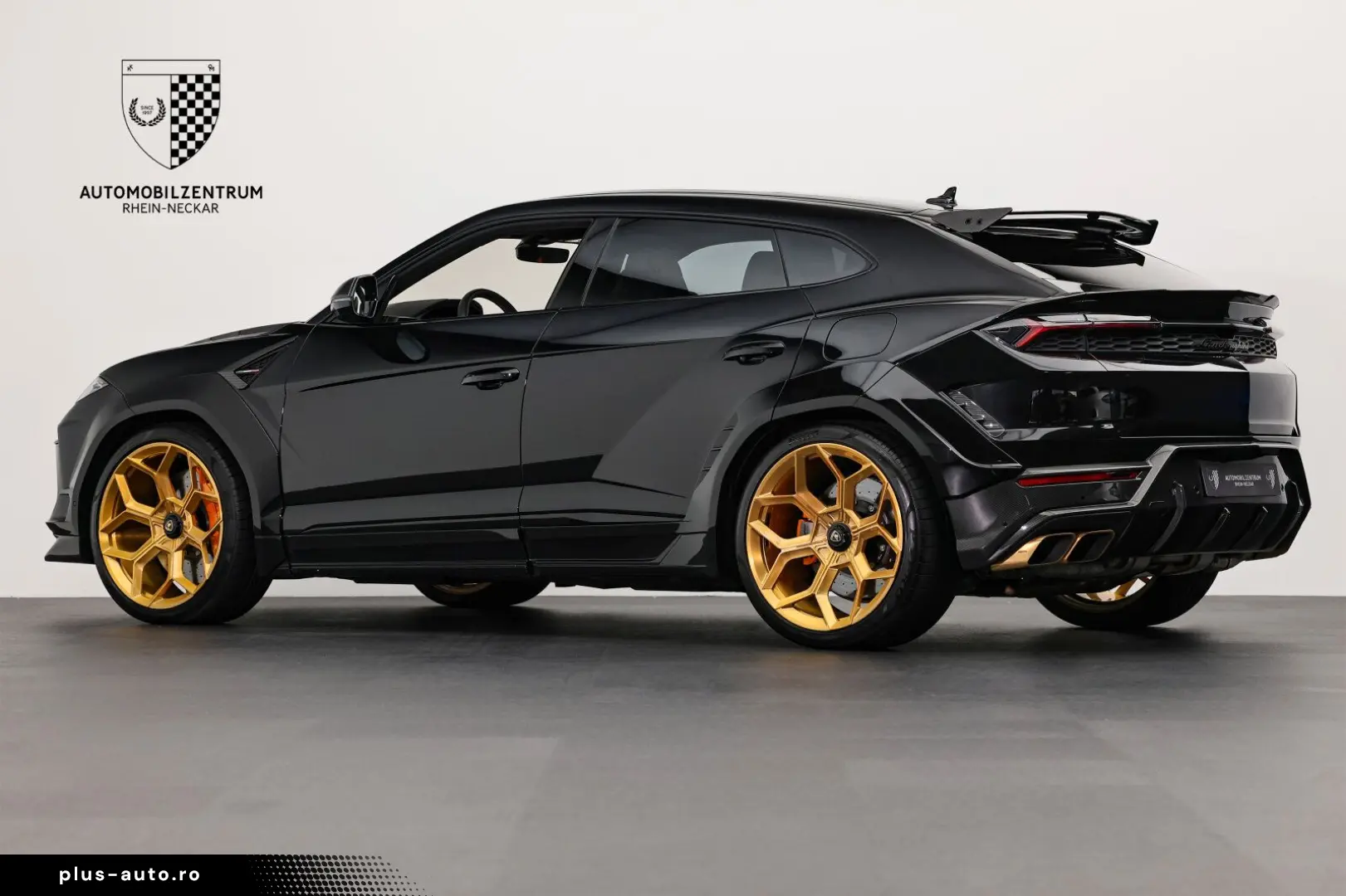 LAMBORGHINI Urus SE NOVITEC - LIVRARE RAPIDA!