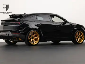 LAMBORGHINI Urus SE NOVITEC - LIVRARE RAPIDA!