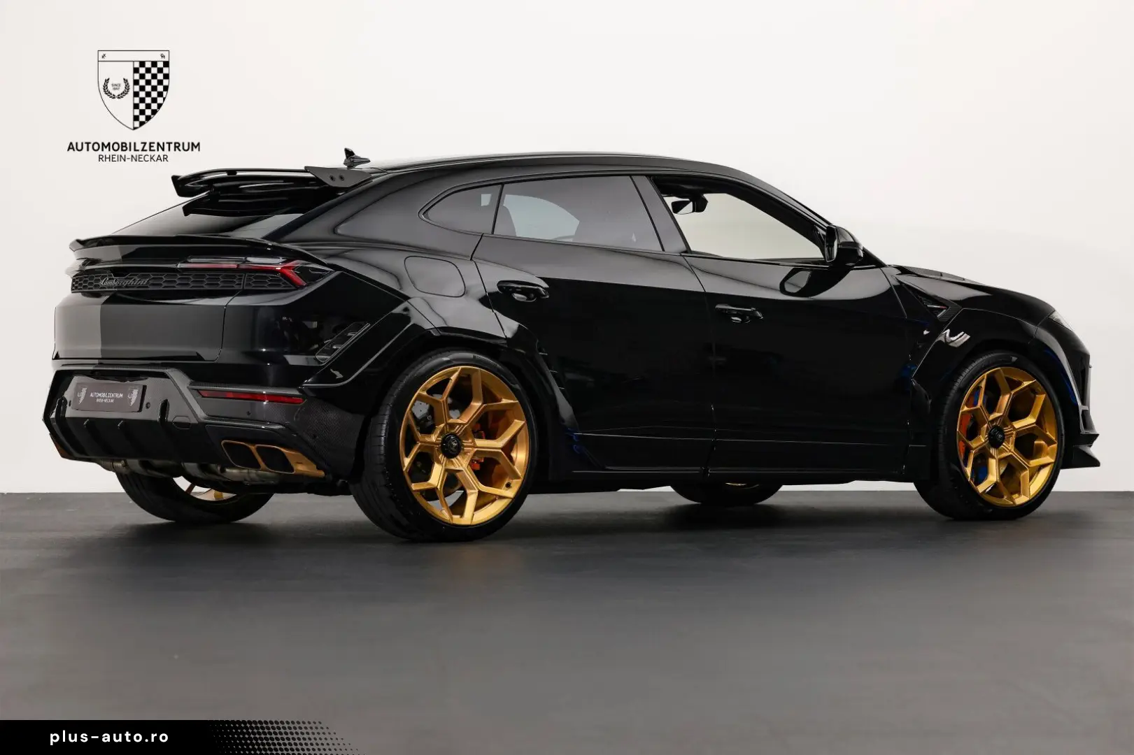 LAMBORGHINI Urus SE NOVITEC - LIVRARE RAPIDA!
