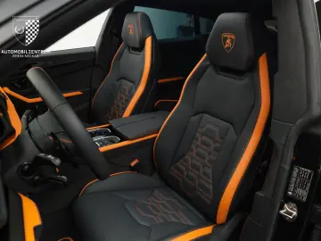 LAMBORGHINI Urus SE NOVITEC - LIVRARE RAPIDA!