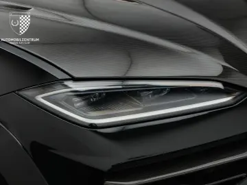 LAMBORGHINI Urus SE NOVITEC - LIVRARE RAPIDA!