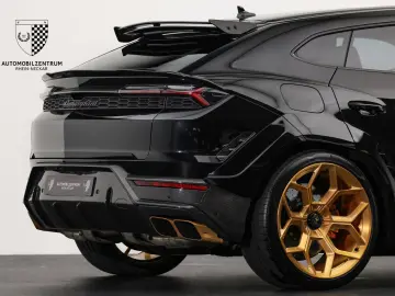 LAMBORGHINI Urus SE NOVITEC - LIVRARE RAPIDA!
