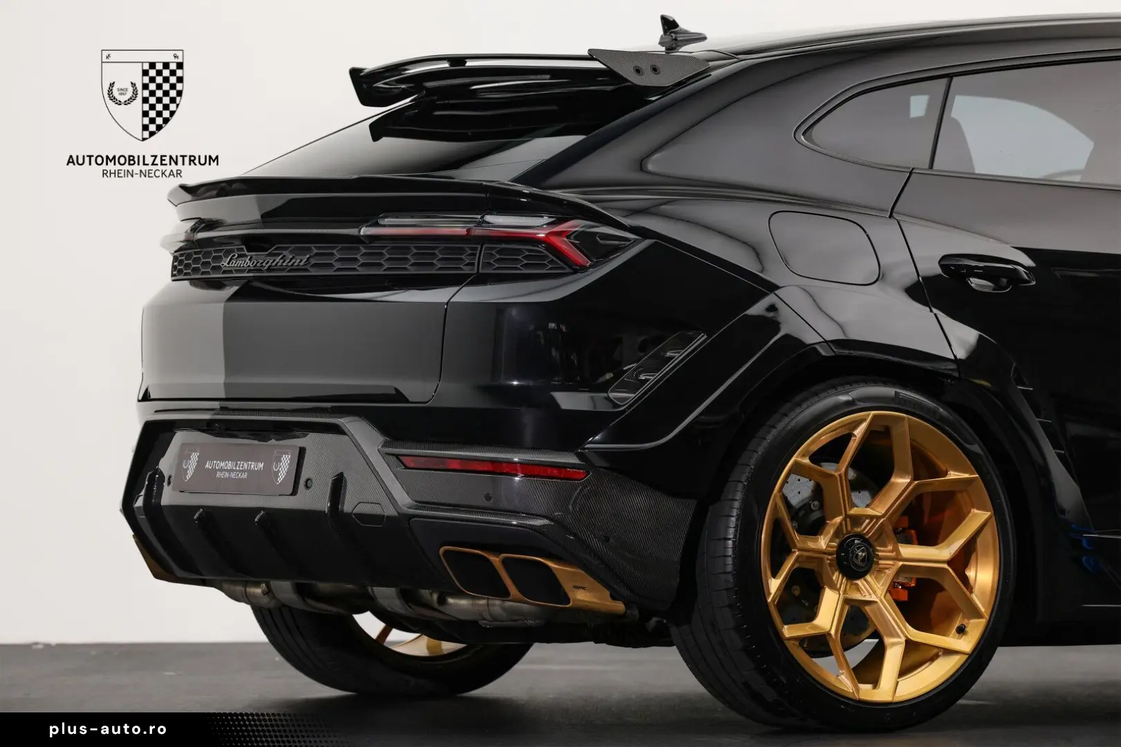 LAMBORGHINI Urus SE NOVITEC - LIVRARE RAPIDA!